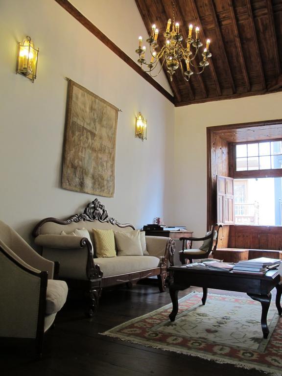 Hotel Emblematico San Agustin อิคอดเดลอสวินอส ภายนอก รูปภาพ