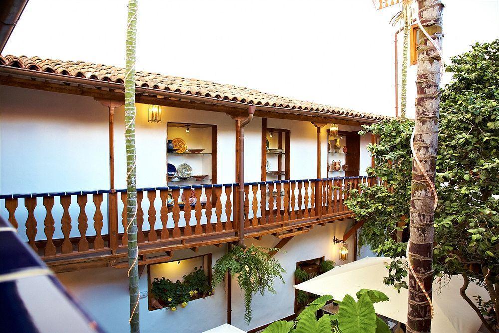 Hotel Emblematico San Agustin อิคอดเดลอสวินอส ภายนอก รูปภาพ