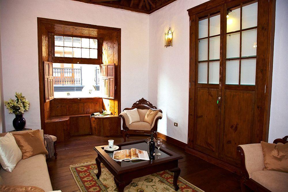 Hotel Emblematico San Agustin อิคอดเดลอสวินอส ภายนอก รูปภาพ