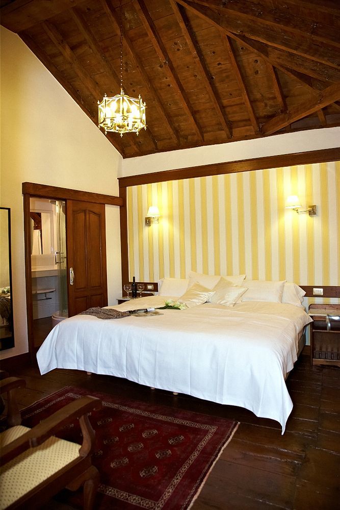 Hotel Emblematico San Agustin อิคอดเดลอสวินอส ภายนอก รูปภาพ