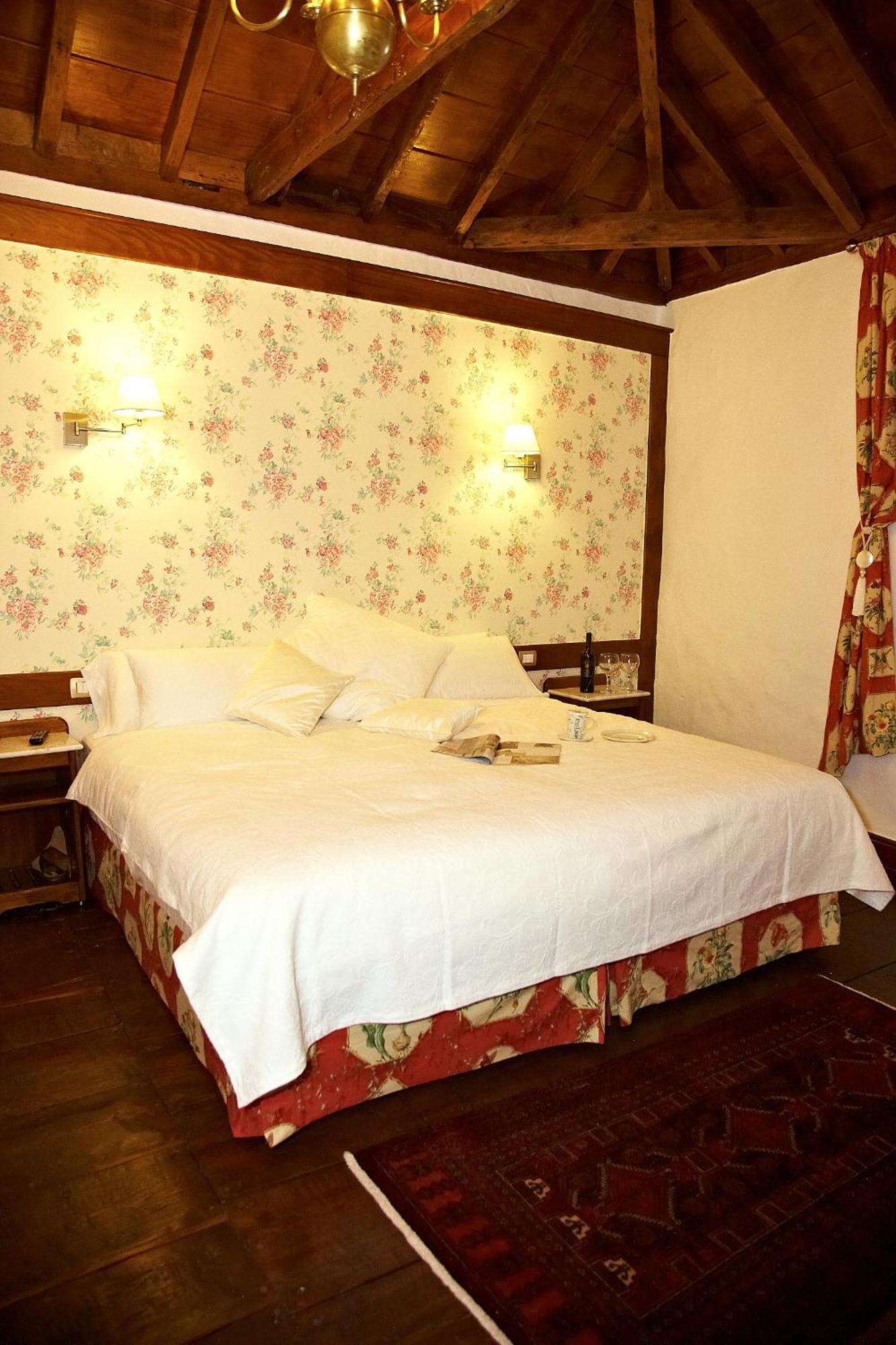 Hotel Emblematico San Agustin อิคอดเดลอสวินอส ภายนอก รูปภาพ